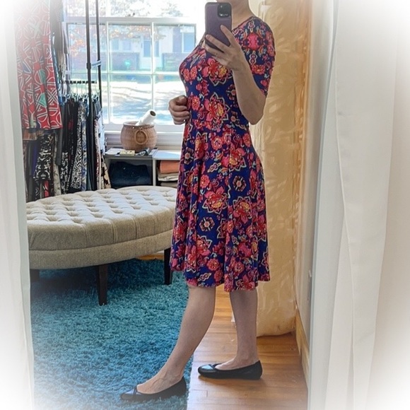 💕Beautiful Floral Lularoe Nicole Fit & Flare Dress💕 - Picture 3 of 13